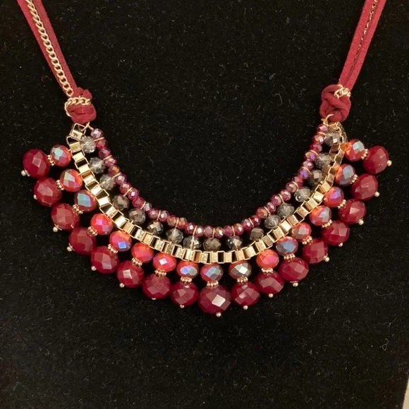 Necklace by Ali Khan New York. Beautiful. Pre Owned. Excellent Condition. - Picture 5 of 17